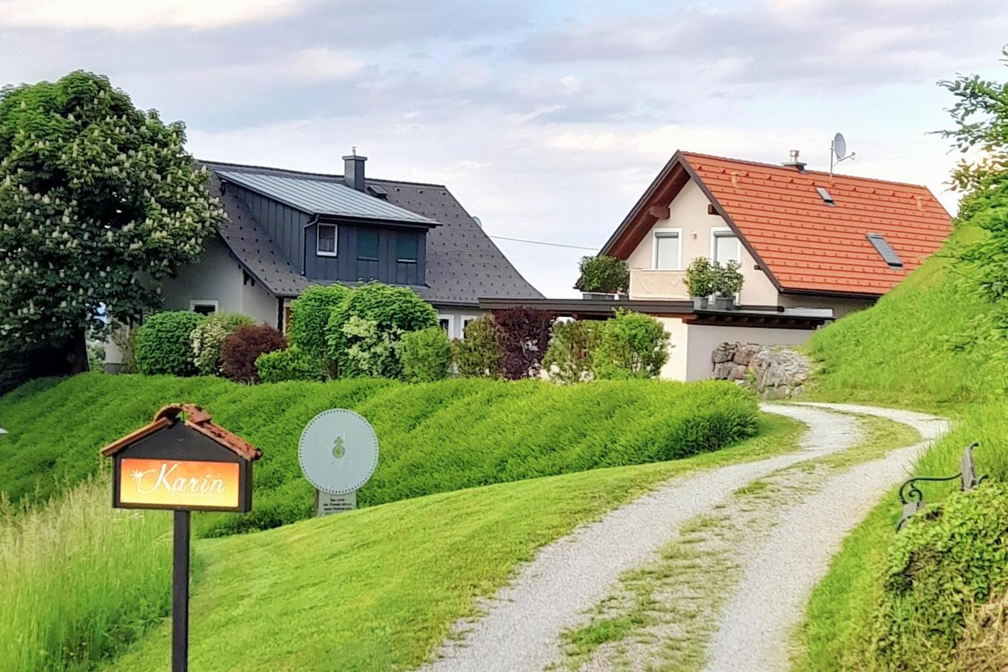 Karin Am Seggauberg Leibnitz